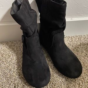 Black Suede Boots - Kids size 3